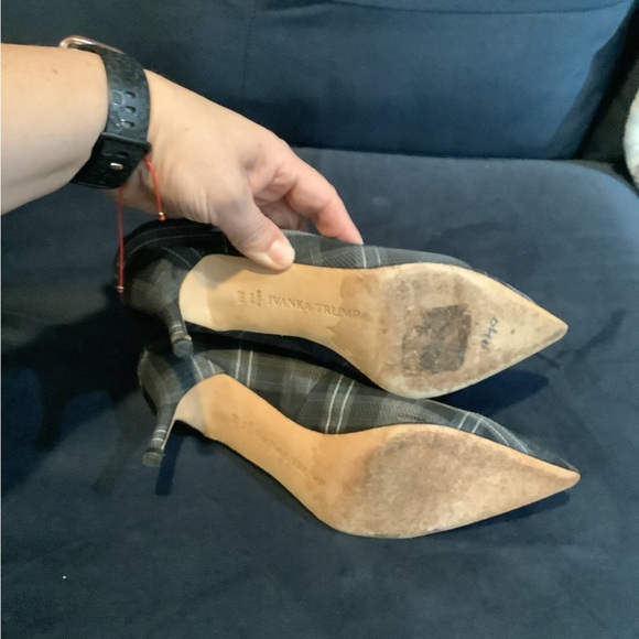 Ivanka Trump - Picture 3 of 5